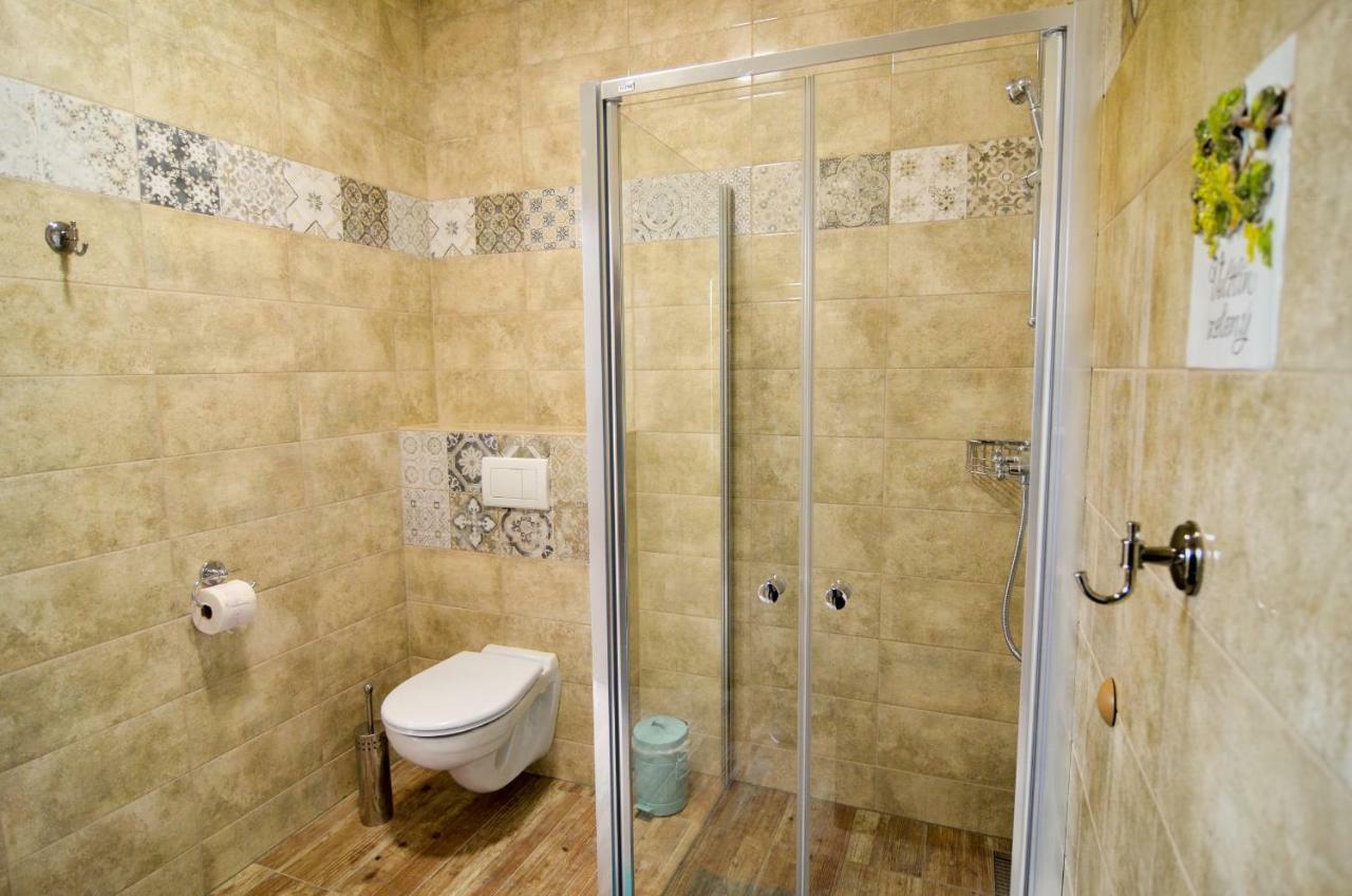 Cicina Tvrdonice Penzion, Restaurace, Vinny Sklep מראה חיצוני תמונה